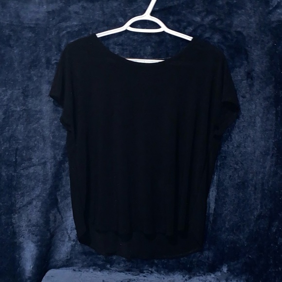 FLOWY TOP - Picture 2 of 3